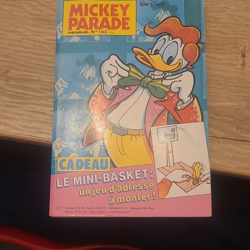 Walt disney mickey - mickey, parade