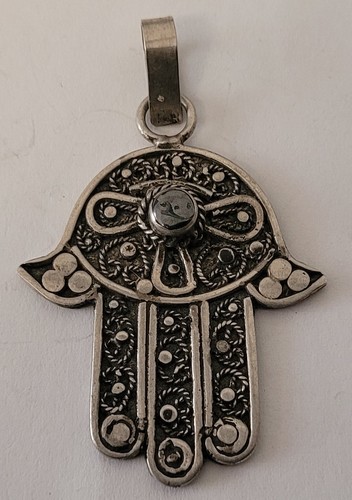 Pendentif main fatma - de, khamsa