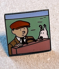 TINTIN / HERGÉ  PIN'S CARRE