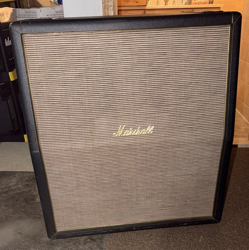 Marshall 1960tv 4x12 angled - marshall,