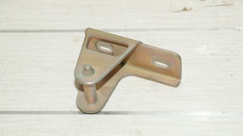 Gâchette fermeture capot