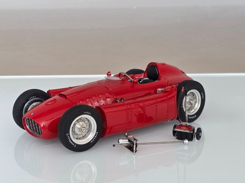 Auto model car diecast - auto, 1/18