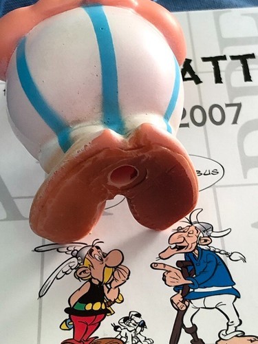 Obélix pouet - (astérix),