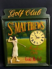 Panneau décoratif d'enseigne anglaise à la golfeuse avec horloge intégrée Golf