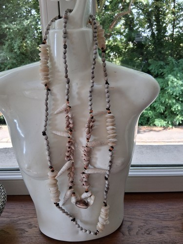 Lot colliers coquillages - en,