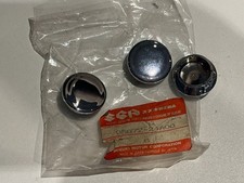 UN LOT DE 3 BOUCHONS NEUF