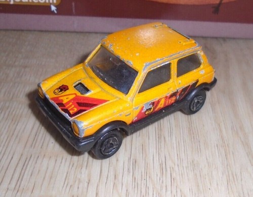 Vintage petite voiture - vintage,