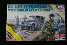 YD033 ESCI 1/72 Model Tank Tank Tank 624 SD.KFZ II Tractor & German Paratroopers