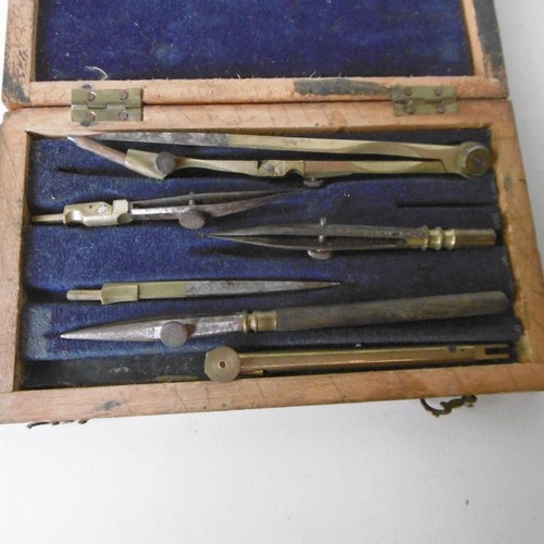 Ancienne boite compas - ancienne, bronze