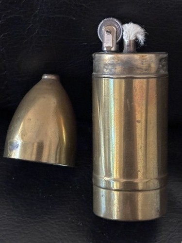 Militaria 18 artisanat - -,