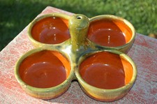 Joli plat serviteur, plat présentation 4 compartiments - olive -  biscuits apéro