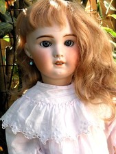 Jolie poupée ancienne SFBJ