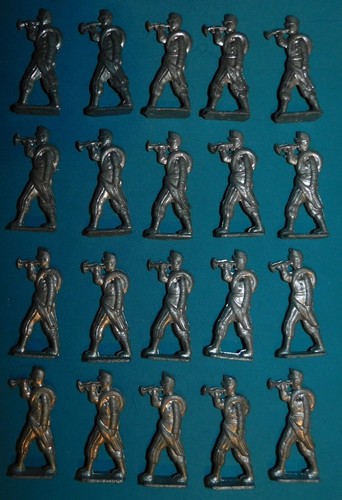 Anciens petits soldats - 20,