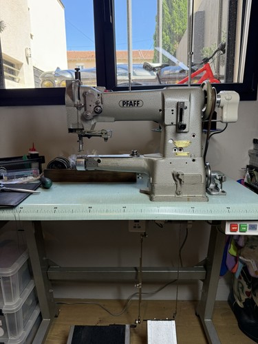 Machine coudre industrielle - machine,