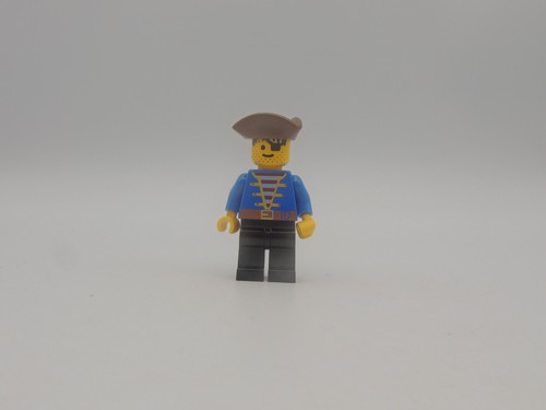 Lego pirate vintage figurine - lego,