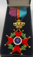 médailles décorations ordres