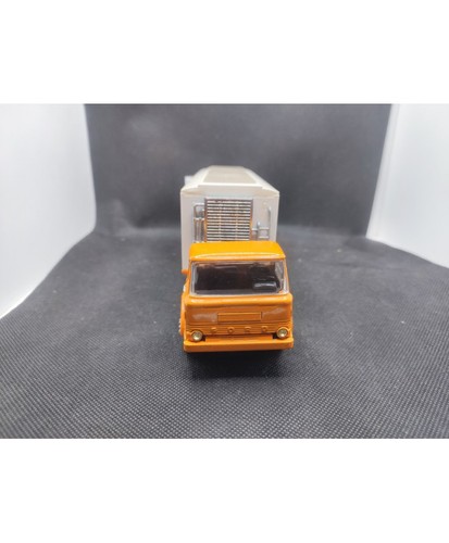 Camion ford d 800 - ▄▀▄,