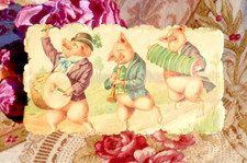 ANCIENNE BOITE de BONBONS ou DRAGÉES au décor des "3 petits cochons" vers 1900