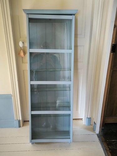 Vitrine murale avec minimum - , 4