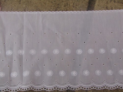 370 large dentelle - cm,