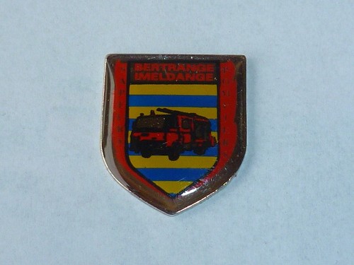 Pin sapeurs pompiers de - pin's,