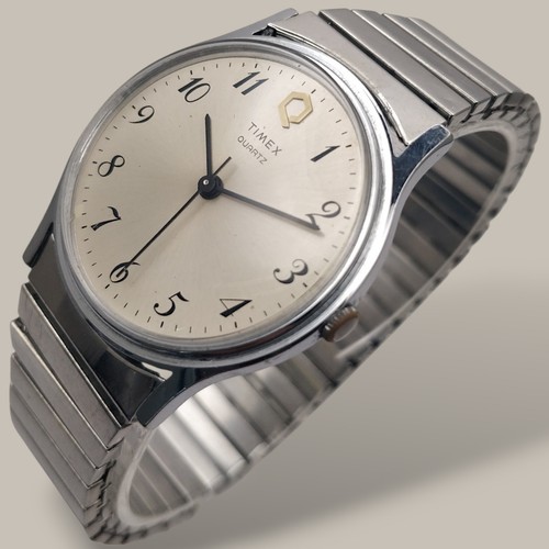 Timex 33mm 1982 quartz calibre - quartz,