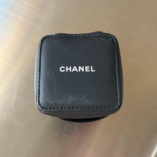 Boîtier de montre Chanel noir