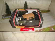 UH Universal Hobbies 1/43 - Land Rover Série III 109 Soft Top - ER