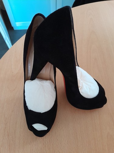 Christian louboutin very - christian,