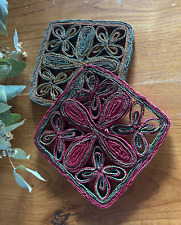 Lot de 2 dessous de plat en raphia coloré, pièce vintage, années 50/60.