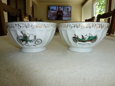 DEUX ANCIENS BOLS PORCELAINE