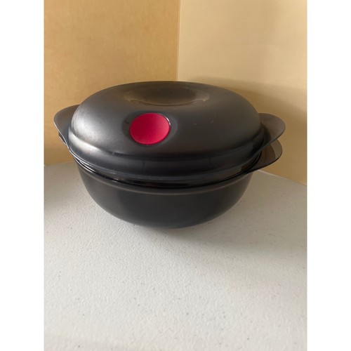Tupperware vent serve - vent, n
