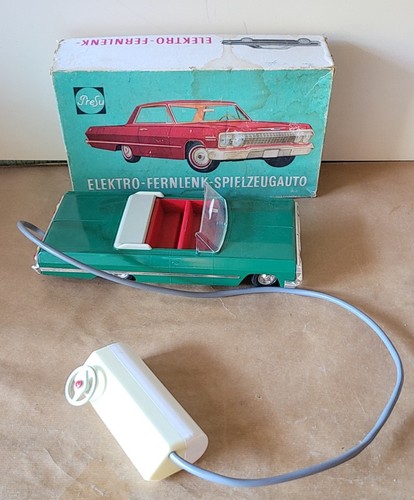 Ancien jouet téléguidé - jouet,