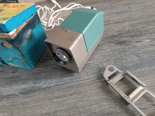 Ancien projecteur diapositive - projecteur,