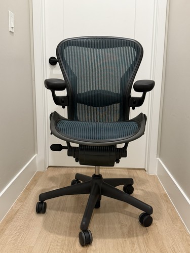 Herman miller aeron - aeron, classic