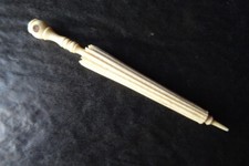 ANCIEN PORTE AIGUILLES