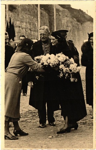 Cpa astrid reine des - sm,