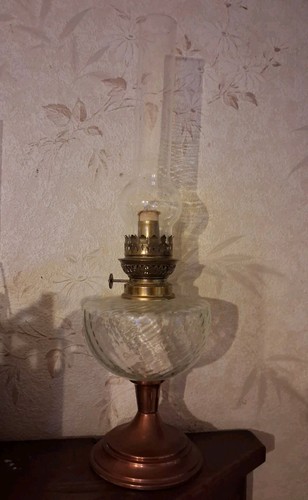 Lampe petrole eme siecle - lampe,