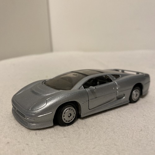 Maisto shell jaguar xj220 - shell,
