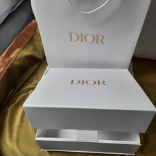 Boite Dior avec langette