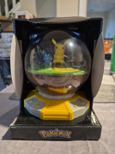 New box pokémon pikachu - box, 5"