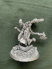 Mechanic Adept Female Tech Priest Domina Grim Skull 50mm Base Cybernetic HQ