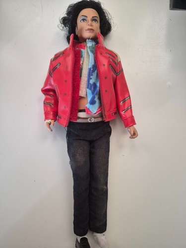 Michael jackson figurine - michael,
