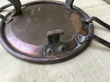 PLAT EN CUIVRE ET FER FORGE TRÉPIED AVEC ANSES XIXeme-CHEMINEE-D 21 cms