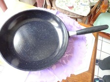 Poêle "Berghoff" 32 cm en