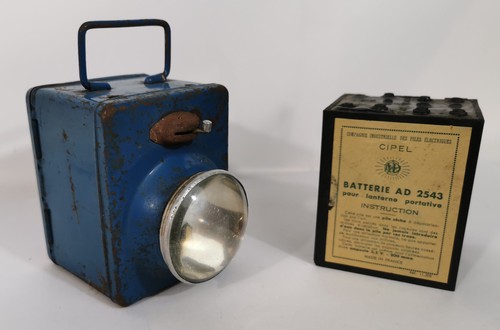 Ancienne lampe lanterne - lampe,