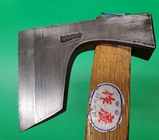 Ancien outil de travail du bois hache d'extérieur de camp fabriqué par le for...