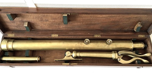 Ancienne lunette astronomique - ancienne,