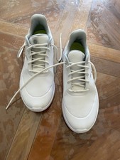 Chaussures de golf femme Taille 38 Marque Puma