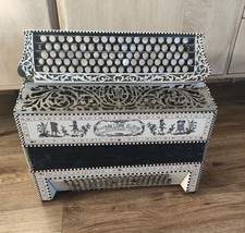 Accordéon ancien Ballone
